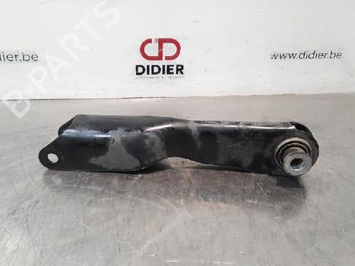 Used Right rear suspension arm LAND ROVER DISCOVERY V (L462) 2.0 Td4 4x4 (180 hp) 15022140
