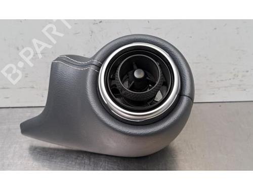 air-vent-nissan-juke-f16_-2019-36005248 main image