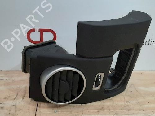 Used Air vent LAND ROVER DISCOVERY IV (L319) 3.0 SDV6 4x4 (256 hp) 15017339