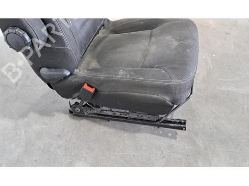 Left front seat RENAULT TRAFIC III Van (FG_) 2.0 dCi 120 (FGMN) | BP28081894C15