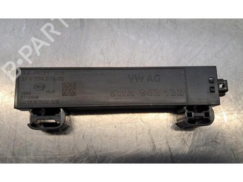 Electronic module AUDI A3 Sportback (8YA, 8YF) 30 TDI | BP32150333M83 