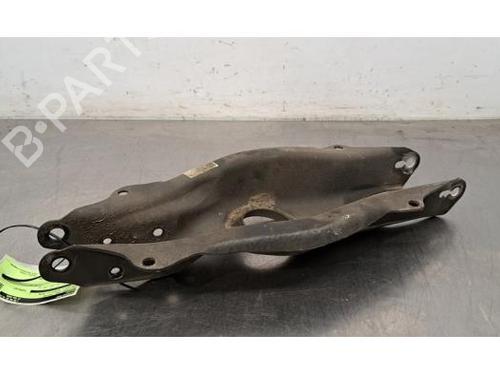Left rear suspension arm MERCEDES-BENZ C-CLASS (W205) C 200 d (205.001) A2053522000 | A2053521900