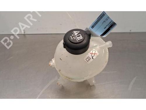 Used Expansion tank CITROËN C3 IV (CC_, CB_) ë-C3 (CBZYAZ) (113 hp) 32408452
