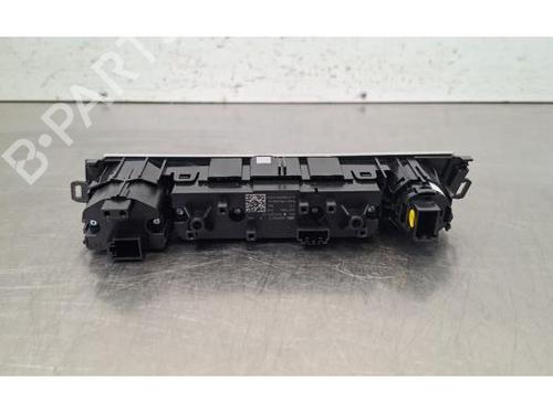 Switch AUDI E-TRON (GEN) 55 quattro | BP39452975I30 - Image 2