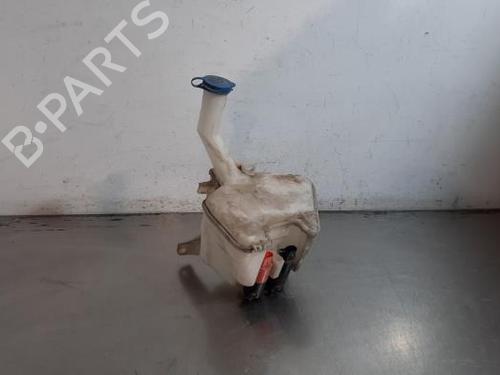Used Windscreen washer tank Windscreen washer tank TOYOTA YARIS (_P9_) 1.4 D-4D (NLP90_, NLP90R) (90 hp) 40240655 40240655