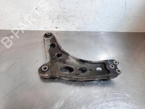 Used Right front suspension arm RENAULT TRAFIC III Van (FG_) 2.0 dCi 145 (FGML) (145 hp) 26968140