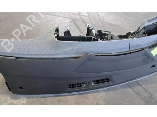 Dashboard PEUGEOT 308 III (FB_, FH_, FP_, F3_, FM_) e-308 (FMZKWZ) | BP28593272C46