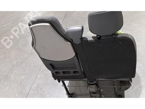 Right front seat RENAULT MASTER III Van (FV) 2.3 dCi 135 FWD (FV0N, FV08, FV06, FV00, FV1S) | BP29872116C16