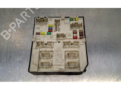 Fuse box RENAULT MASTER III Van (FV) 2.3 dCi 145 FWD (FV0E, FV0F, FV0H, FV02, FV0M, FV0S,... | BP32284391E1