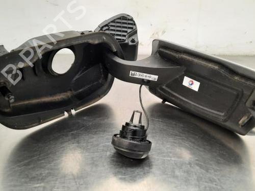 Fuel flap PEUGEOT 308 III (FB_, FH_, FP_, F3_, FM_) Hybrid 136 (FPHPYC) | BP23602686C131 
