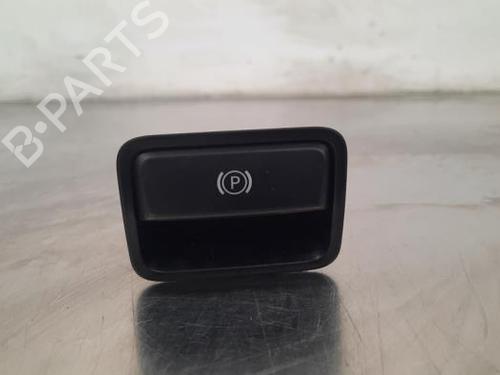 Used Switch MERCEDES-BENZ CLA Coupe (C117) CLA 200 CDI / d (117.308) (136 hp) 23615393