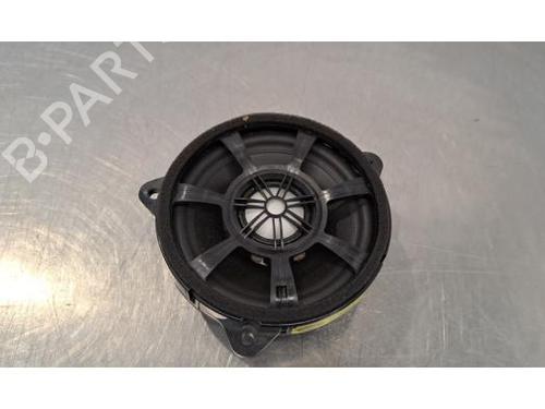 speaker-land-rover-range-rover-velar-l560-2017-33750899 main image