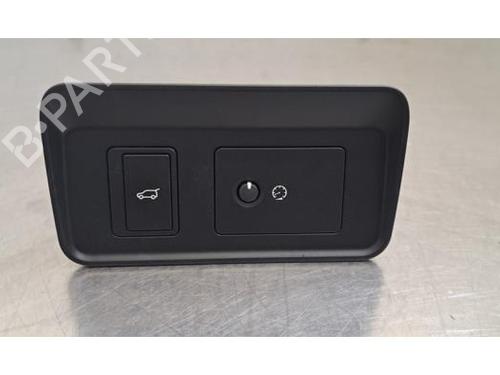switch-land-rover-discovery-sport-l550-2014-37479380 main image