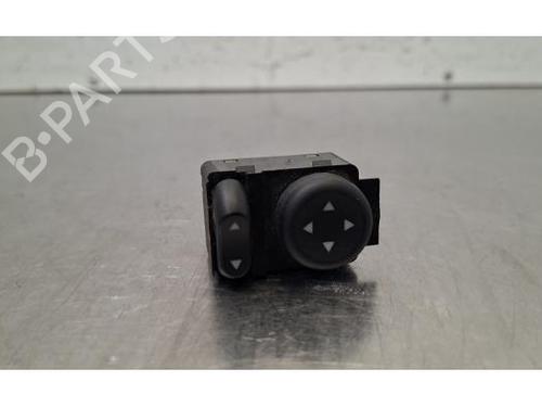 mirror-switch-fiat-tipo-estate-356_-357_-2016-37861965 main image