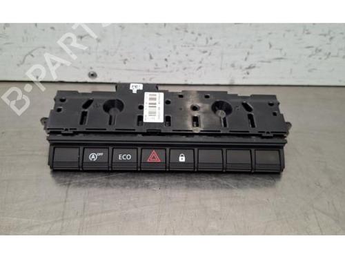 warning-switch-renault-clio-v-b7_-2019-40070457 main image