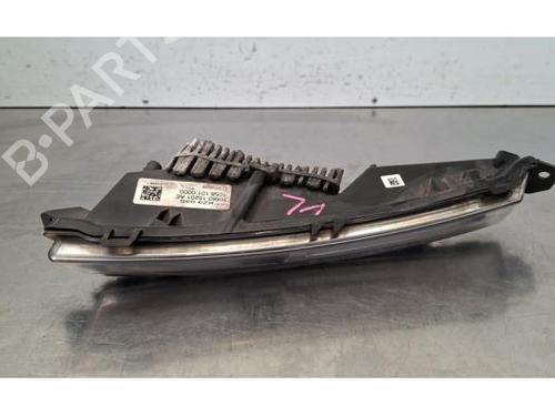 Left front fog light JAGUAR F-PACE (X761) 2.0 TD4 AWD | BP37514936C30 - Image 5