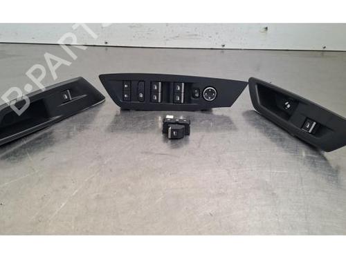 Comutador Comutador PEUGEOT 308 III (FB_, FH_, FP_, F3_, FM_) Hybrid 180 (F3DGXT, F3DGMH) (181 hp) 35970101 35970101