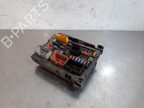 Used Fuse box PEUGEOT 308 I (4A_, 4C_) 1.6 HDi (109 hp) 16655715