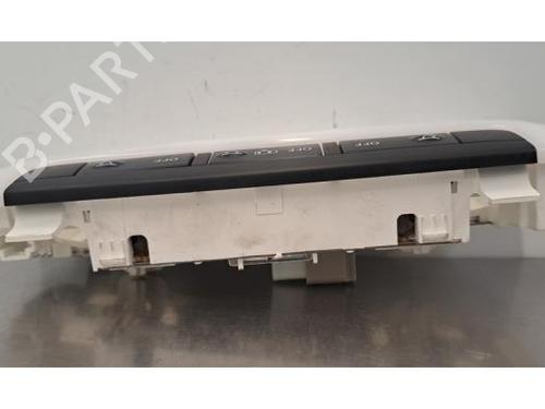 Interior roof light NISSAN JUKE (F16_) DIG-T 117 | BP29879319I8
