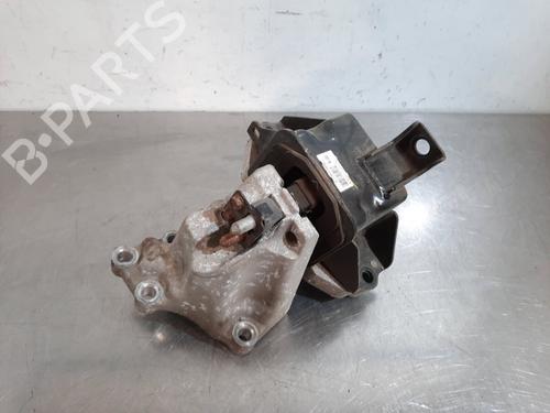 Used Engine mount KIA SPORTAGE IV (QL, QLE) 1.6 GDI (132 hp) 15790555