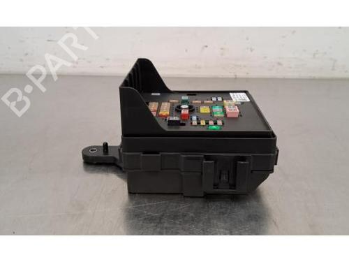 Used Fuse box CITROËN C3 IV (CC_, CB_) ë-C3 (CBZYAZ) (113 hp) 30310427