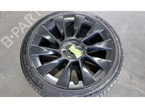 Used Rim TESLA MODEL Y (5YJY) Long Range All-wheel Drive (514 hp) 23850306