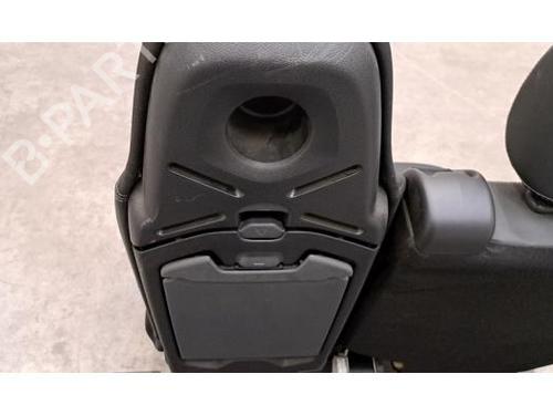 Right front seat NISSAN PRIMASTAR Van (X82) 2.0 dCi 130 | BP39216917C16 - Image 9
