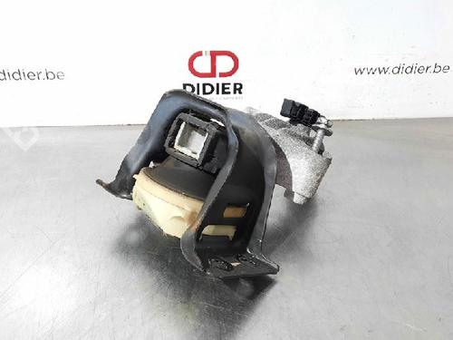 Used Engine mount DACIA DOKKER Express Box Body/MPV 1.5 dCi 75 / Blue dCi 75 (FEJW, FEAH) (75 hp) 10875461