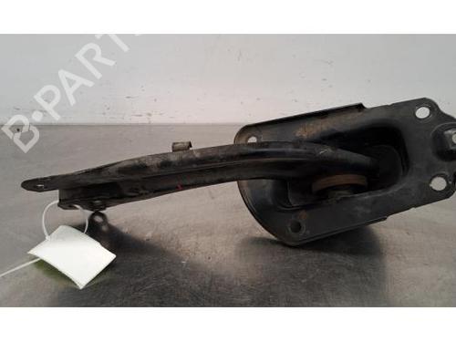 Left rear suspension arm TOYOTA COROLLA Estate (_E21_) 1.8 Hybrid (ZWE211W) | BP28089423M14 