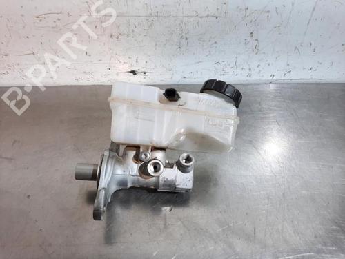 Used Brake master cylinder DACIA LOGAN MCV II TCe 90 (K8M1, K8MA, K8AC) (90 hp) 23596705