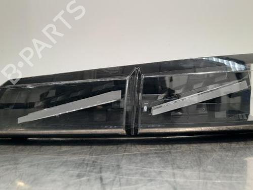 Used Right taillight PEUGEOT 308 III (FB_, FH_, FP_, F3_, FM_) PureTech 130 (FPHNSL, FPHNST) (131 hp) 23593855