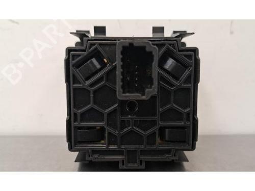 Hovedlysbryter RENAULT MEGANE IV Hatchback (B9A/M/N_) 1.6 E-TECH 160 (B9NH) | BP29871799I24