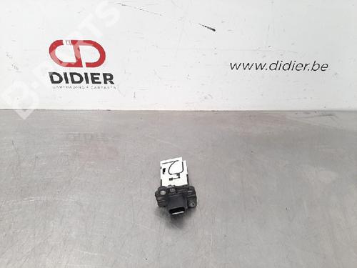 Used Mass air flow sensor Mass air flow sensor RENAULT MASTER III Bus (JV) 2.3 dCi 145 FWD (JV0F, JV0S, JV0T) (146 hp) 10880577 10880577