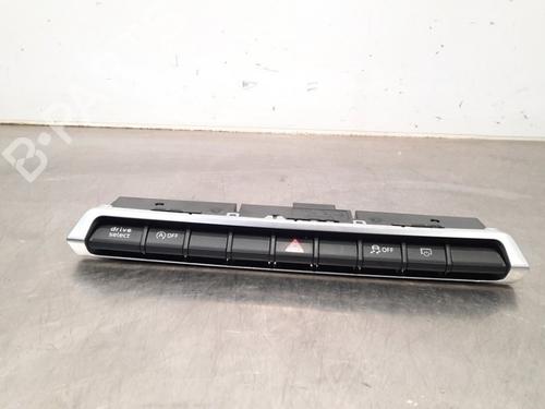 Used Warning switch AUDI Q2 (GAB, GAG) 1.6 TDI (115 hp) 15234556