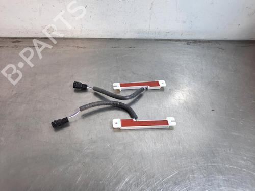 Used Antenna/Base Antenna/Base RENAULT CAPTUR II (HF_) TCe 90 (HFM6) (91 hp) 34433557 34433557