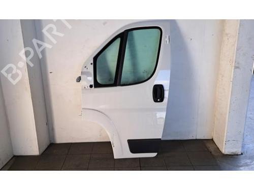Used Left front door PEUGEOT BOXER Van 2.2 BlueHDi 120 (120 hp) 23608162