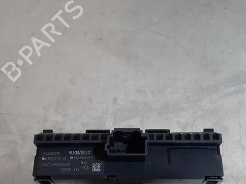 Commande de phare RENAULT ARKANA I (LCM_, LDN_) 1.6 E-TECH 145 (LDMU) | BP29600853I24 