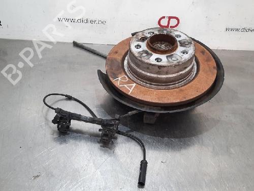Used Right rear steering knuckle BMW 1 (F20) 114 d (95 hp) 10887135