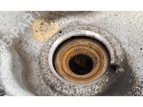 Left front steering knuckle LAND ROVER RANGE ROVER SPORT II (L494) 3.0 SDV6 4x4 | BP29700957M25 