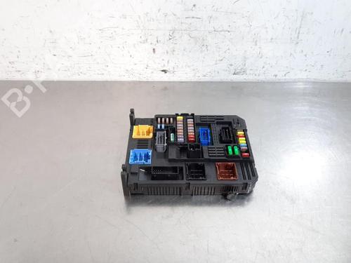 Used Fuse box PEUGEOT 308 II (LB_, LP_, LW_, LH_, L3_) 1.5 BlueHDi 130 (131 hp) 26014368