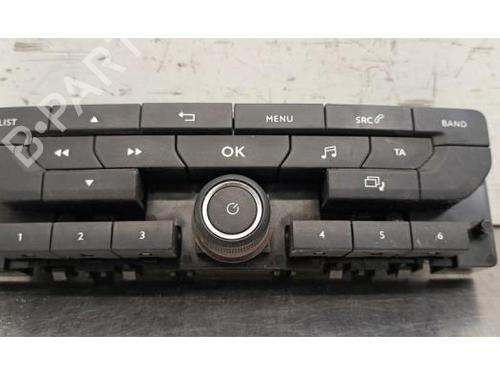 switch-peugeot-expert-van-v_-2016-39235103 main image