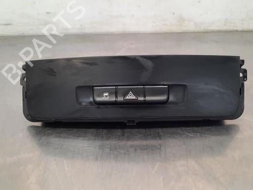 Used Warning switch MERCEDES-BENZ VITO Van (W447) 114 CDI (447.601, 447.603, 447.605) (136 hp) 23612745