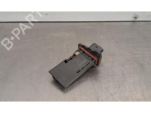 Mass air flow sensor BMW 1 (F40) 118 i | BP32276804M95