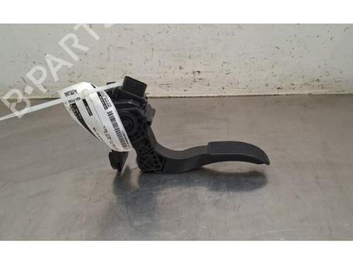 Used Pedal Pedal 37861801 37861801