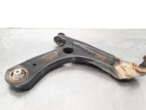 Used Right front suspension arm SKODA FABIA III Estate (NJ5) 1.2 TSI (90 hp) 15025739