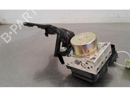 Used ABS pump TOYOTA RAV 4 V (_A5_, _H5_) 2.5 Hybrid (AXAH52) (218 hp) 29521752