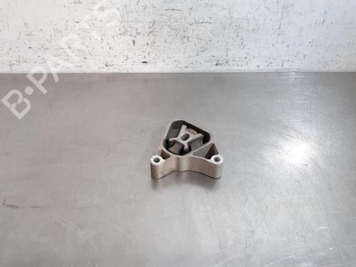 Used Engine mount MERCEDES-BENZ A-CLASS (W176) A 180 (176.042) (122 hp) 28012263