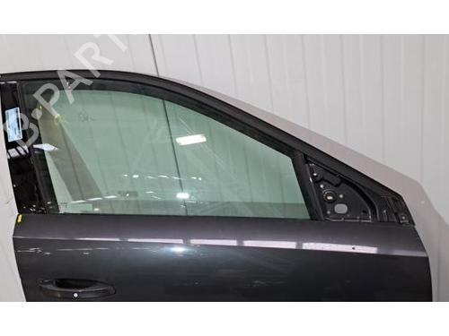 Used Right front door Right front door PEUGEOT 3008 III (KA_, KB_, KC_) Hybrid 136 (KAHPYE) (136 hp) 33997121 33997121