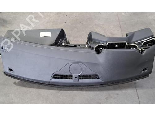 Dashboard PEUGEOT 308 III (FB_, FH_, FP_, F3_, FM_) PureTech 130 (FPHNSL, FPHNST) | BP29468207C46 