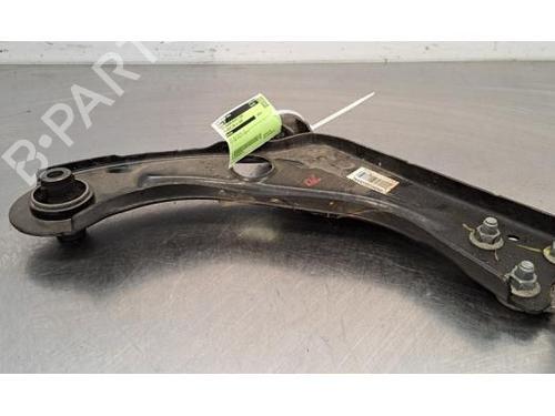 Used Right front suspension arm PEUGEOT 308 III (FB_, FH_, FP_, F3_, FM_) e-308 (FMZKWZ) (156 hp) 28966335